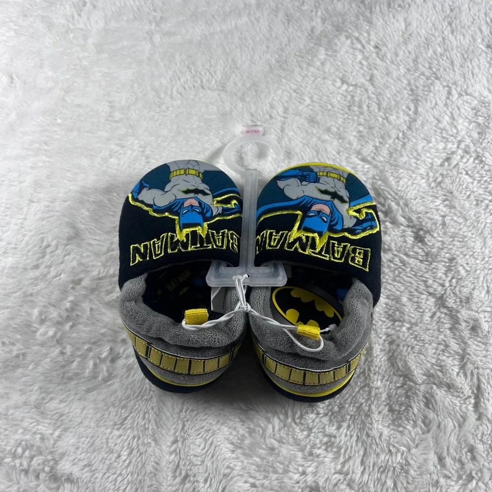 Kids Batman‎ Slippers Boys Girls Size M 7/8 Indoor Cozy Footwear NWT